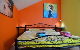 Harry'S Home Tiel Bed & Breakfast
